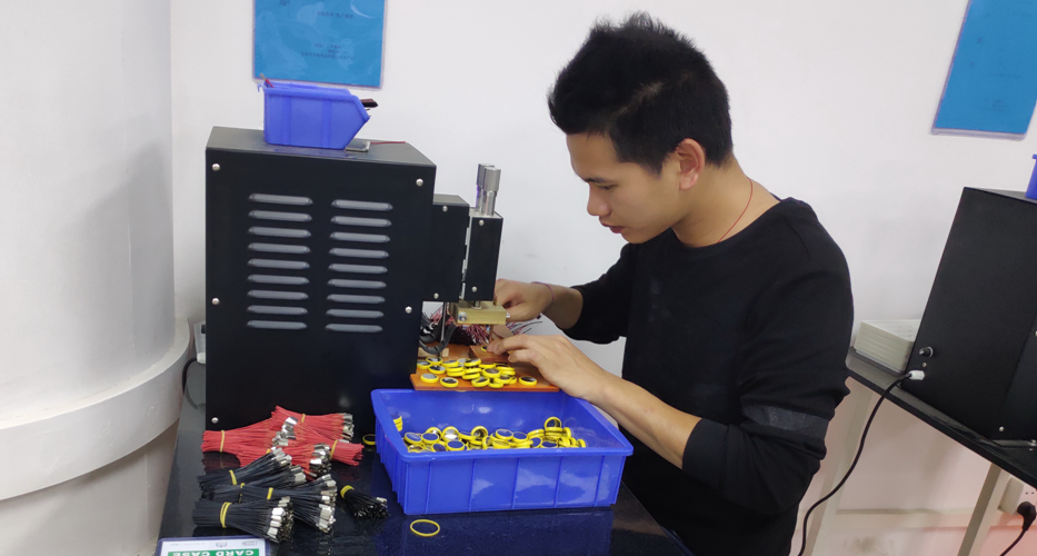 DH-933-500.png DH-933-500.png